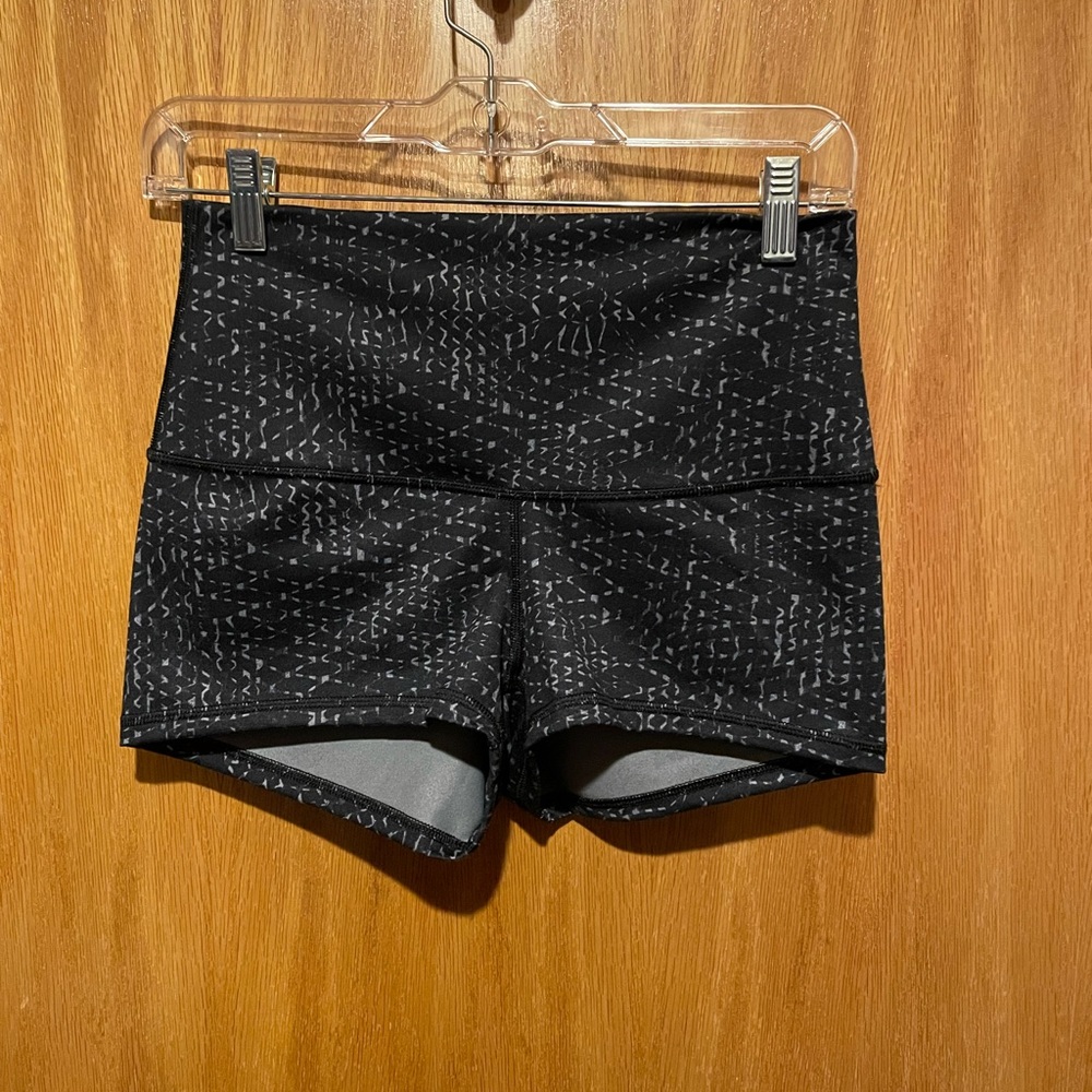 Lululemon training short
